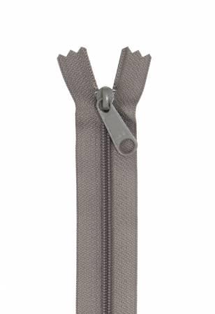 24&quot; byAnnie Zipper 152 Taupe - Quilted Strait