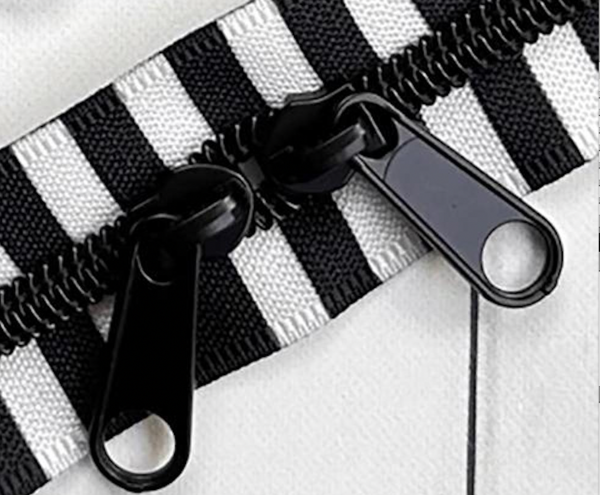 Black White 30" Zipper FM1 - Quilted Strait