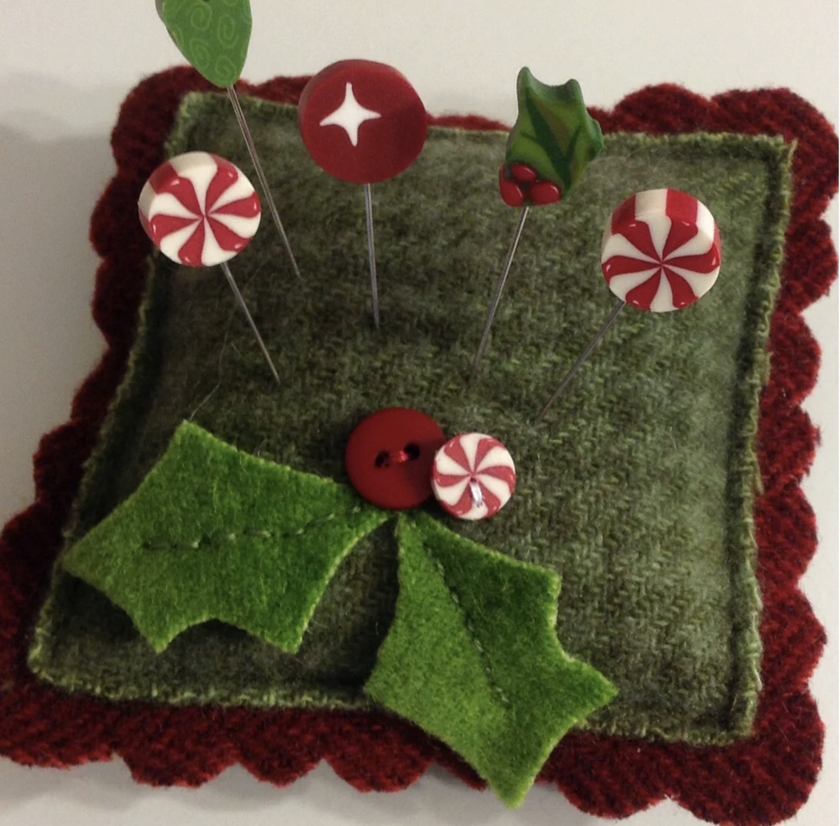 Holly Berry Pincushion Slider Kit - Quilted Strait