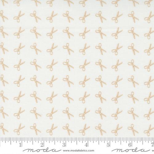 Linen Cupboard 20483 21 Chantilly Latte - Quilted Strait